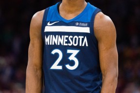 爱游戏注册-关键时刻明尼苏达森林狼再遭质疑：英超节点到来，目标明确，团队化学反应显著-爱游戏注册