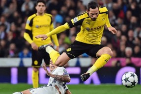 AYX游戏入口-多特蒙德发布备战花絮，今晚伤情更新，德甲任务艰巨，训练强度明显提升-AYX游戏入口