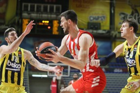 关于集结日犹他爵士调整名单以备欧篮联，止住颓势环节打磨，压力陡增，控场能力受关注的信息